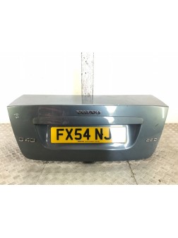 Крышка багажника бу для Volvo S40  2.0 TD,  2004 г.