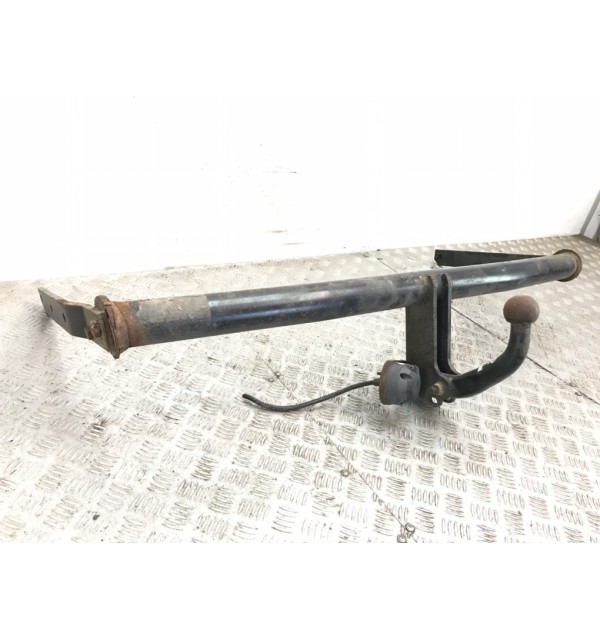 Прицепное устройство (фаркоп) бу для Mazda 6   2.2 TD,  2010 г.