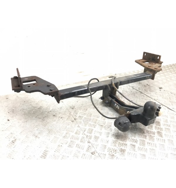 Прицепное устройство (фаркоп) бу для Hyundai Tucson  2.0 CRDi,  2006 г.