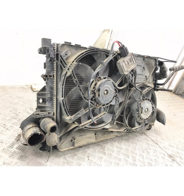 Кассета радиаторов бу для Land Rover Freelander 2 2.2 TD,  2010 г.