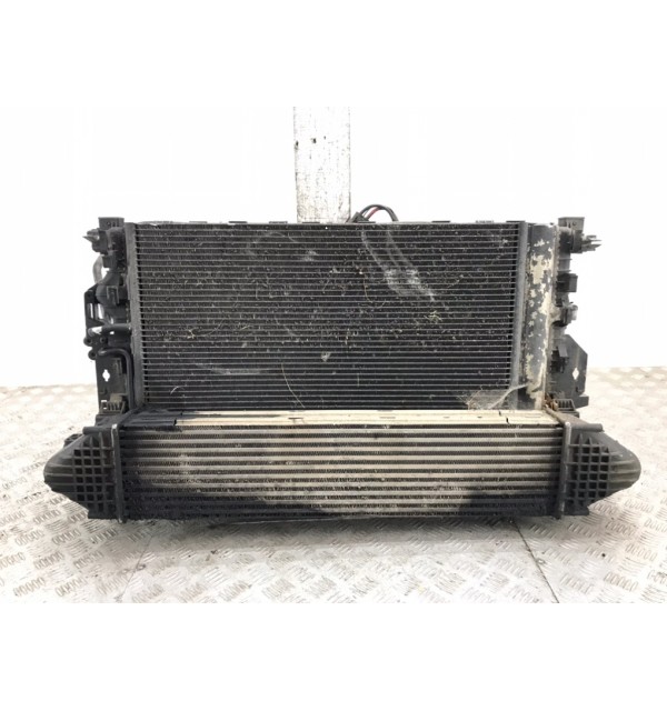 Кассета радиаторов бу для Land Rover Freelander 2 2.2 TD,  2010 г.