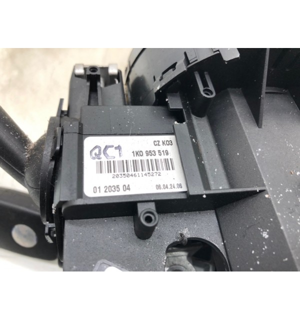 Переключатель подрулевой (стрекоза) бу для Volkswagen Golf 5 2.0 SDi,  2006 г.