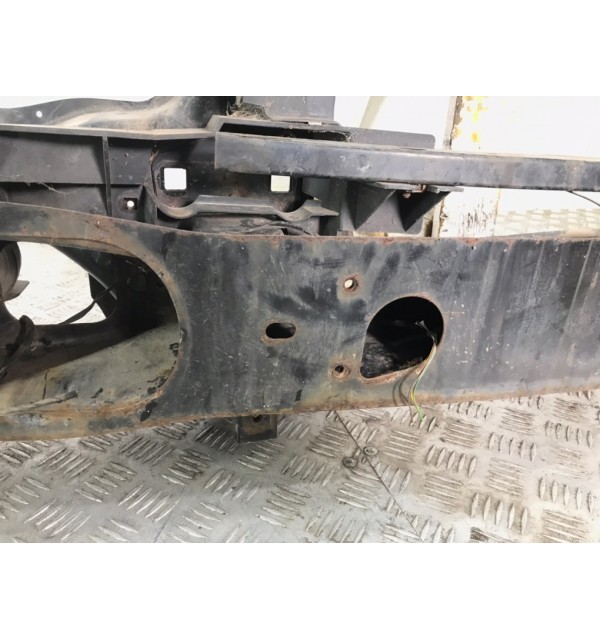 Панель передняя (телевизор) бу для Land Rover Range Rover  2.9 TD,  2004 г.