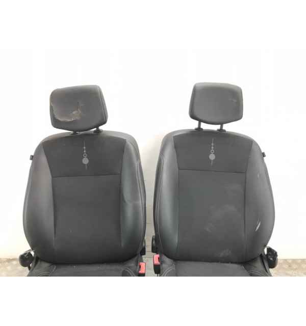 Салон (комплект сидений) бу для Renault Clio  1.1,  2012 г.