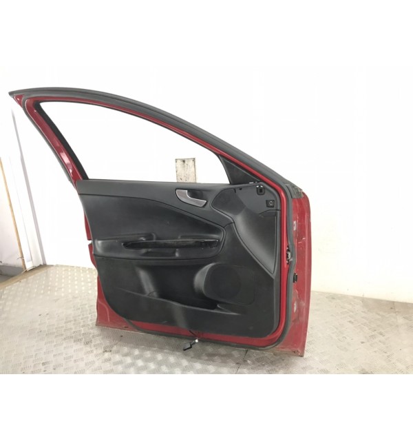 Дверь передняя левая бу для Alfa Romeo Giulietta  2.0 JTD,  2012 г.