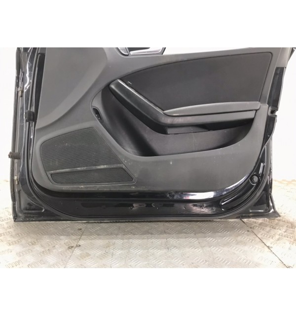 Дверь передняя правая бу для Audi A4 B8 2.0 TDi,  2008 г.