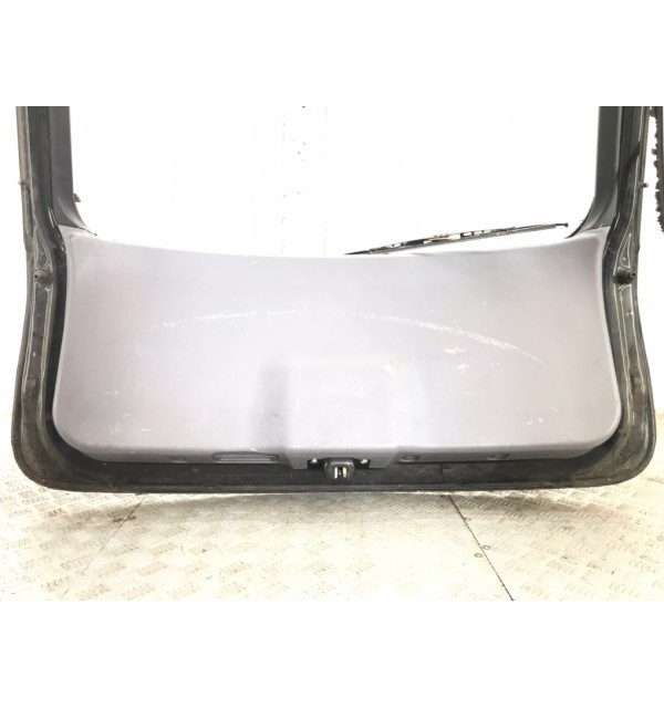 Крышка багажника бу для Nissan Almera Tino  1.8 i,  2004 г.
