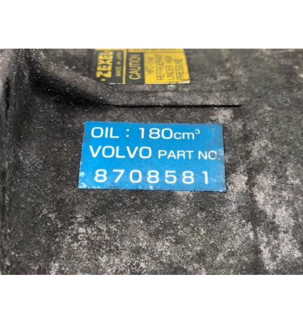 Компрессор кондиционера бу для Volvo S80  2.4 i,  2003 г.