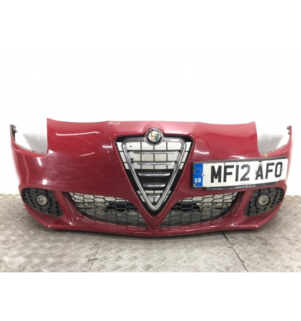 Бампер передний бу для Alfa Romeo Giulietta  2.0 JTD,  2012 г.