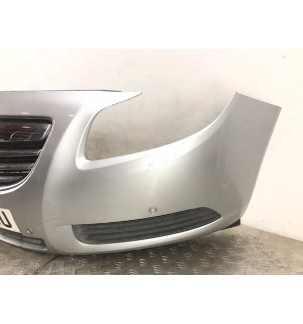 Бампер передний бу для Opel Insignia  2.0 CDTi,  2011 г.