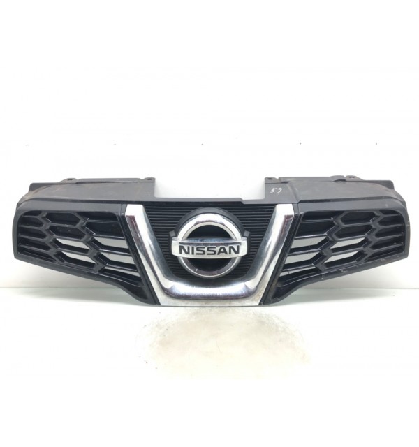 Решетка радиатора бу для Nissan Qashqai  1.5 DCi,  2011 г.
