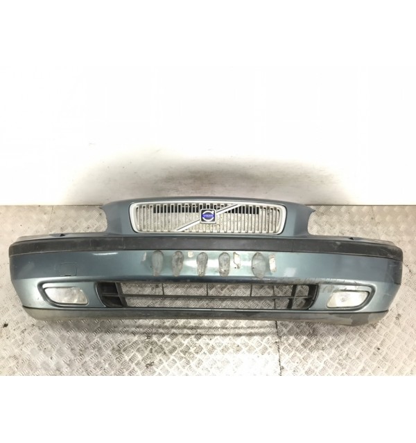 Бампер передний бу для Volvo V70  2.4 D5,  2002 г.