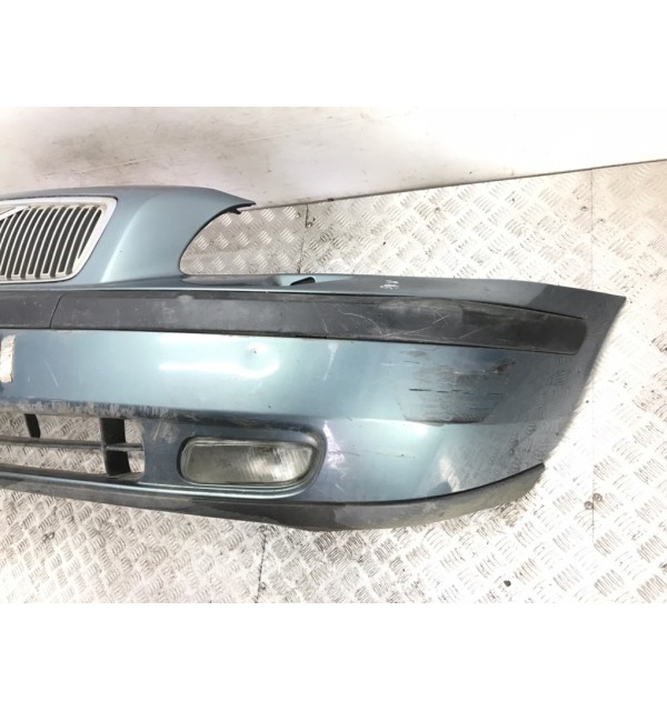 Бампер передний бу для Volvo V70  2.4 D5,  2002 г.