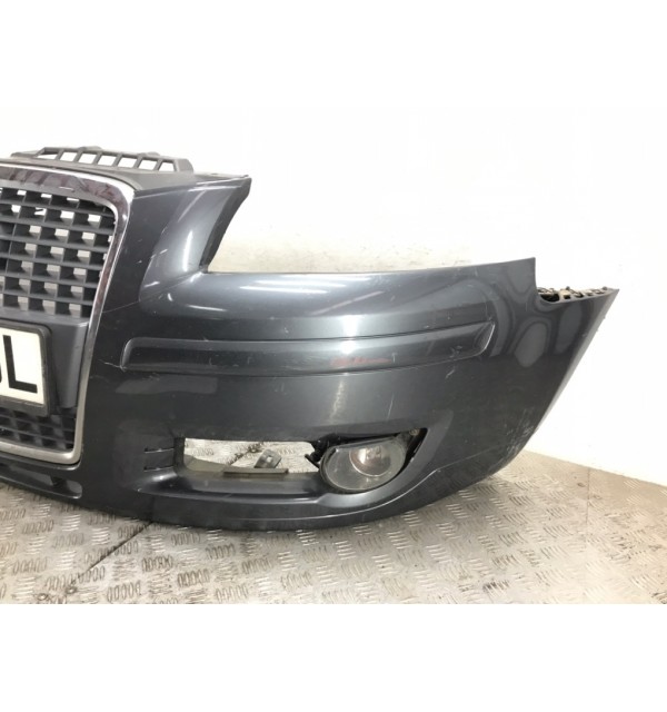 Бампер передний бу для Audi A3 8P 2.0 TDi,  2005 г.