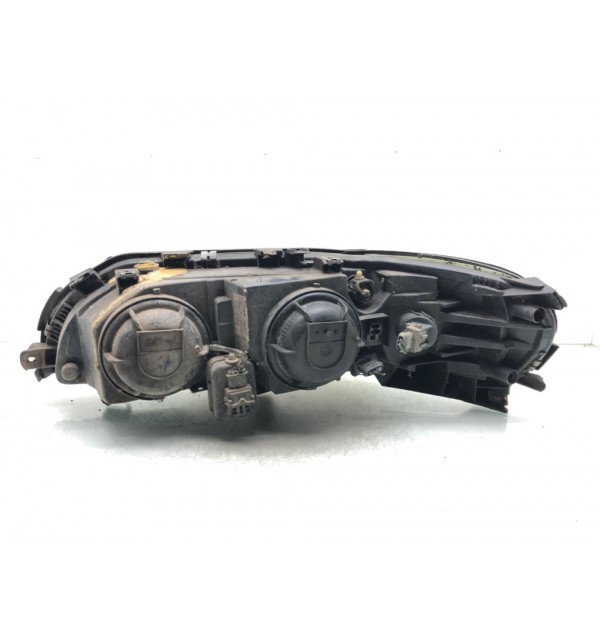 Фара правая бу для Volvo V70  2.4 D5,  2002 г.
