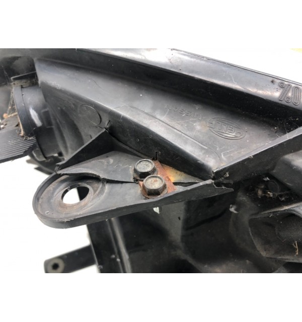 Фара левая бу для Nissan Qashqai  1.5 DCi,  2008 г.