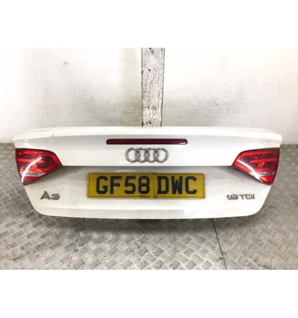 Крышка багажника бу для Audi A3 8P 1.9 TDi,  2008 г.