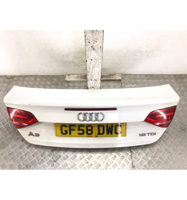 Крышка багажника бу для Audi A3 8P 1.9 TDi,  2008 г.