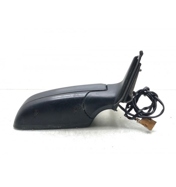 Зеркало наружное правое бу для Audi A4 B6 2.0 i,  2003 г.