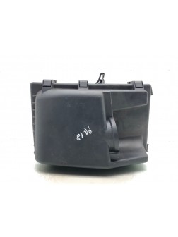 Корпус воздушного фильтра бу для Volvo V70  2.4 D5,  2002 г.