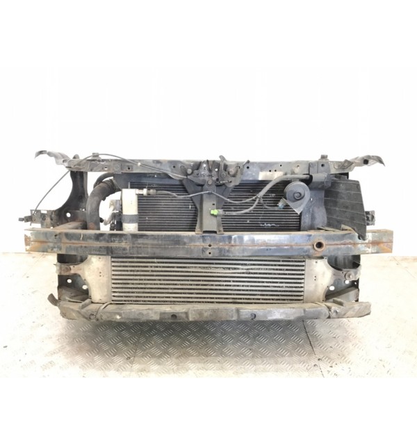 Панель передняя (телевизор) бу для Nissan Qashqai  1.5 DCi,  2008 г.