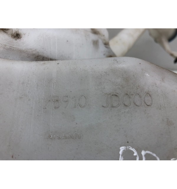 Бачок омывателя бу для Nissan Qashqai  1.5 DCi,  2011 г.