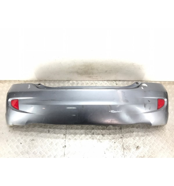 Бампер задний бу для Honda Civic 7 1.4i,  2004 г.