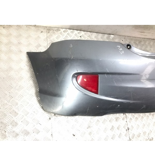 Бампер задний бу для Honda Civic 7 1.4i,  2004 г.