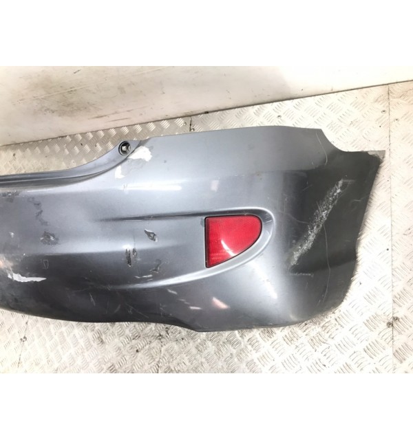 Бампер задний бу для Honda Civic 7 1.4i,  2004 г.