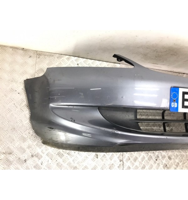 Бампер передний бу для Honda Civic 7 1.4i,  2004 г.