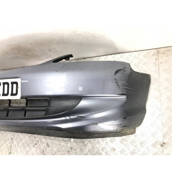 Бампер передний бу для Honda Civic 7 1.4i,  2004 г.