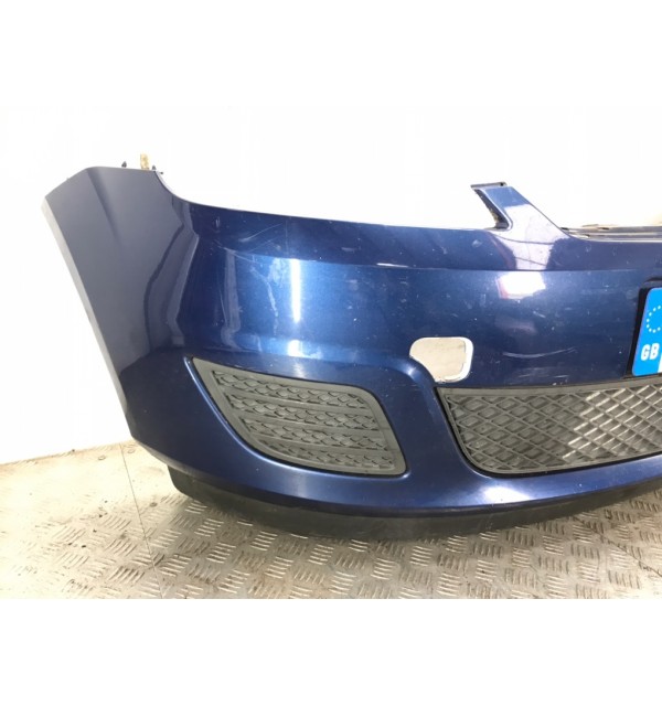 Бампер передний бу для Ford Fiesta 5 1.3 i,  2008 г.