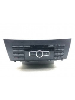 Магнитола бу для Mercedes C W204 2.2 CDi,  2013 г.