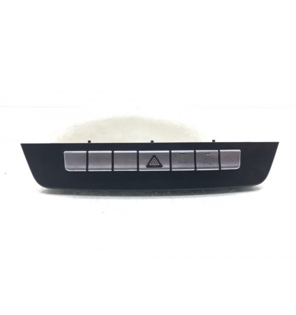 Кнопка аварийной сигнализации бу для Mercedes C W204 2.2CDI,  2013 г.