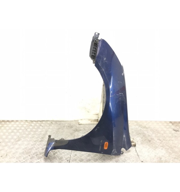 Крыло переднее левое бу для Honda Civic  1.6 i,  2002 г.