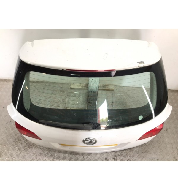 Крышка багажника бу для Opel Astra J 1.6 CDTi,  2016 г.