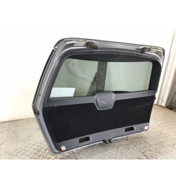 Крышка багажника бу для Mercedes C W204 2.2 CDi,  2008 г.