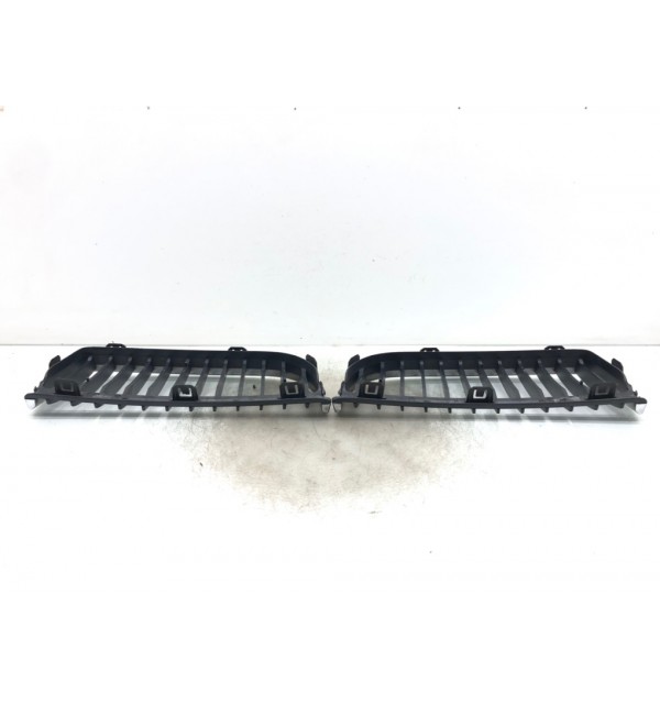 Решетка радиатора бу для BMW 3 E90/E91/E92/E93 2.0 TD,  2006 г.