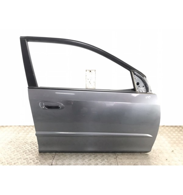 Дверь передняя правая бу для Honda Civic 7 1.4i,  2004 г.