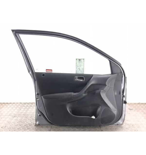 Дверь передняя левая бу для Honda Civic 7 1.4i,  2004 г.