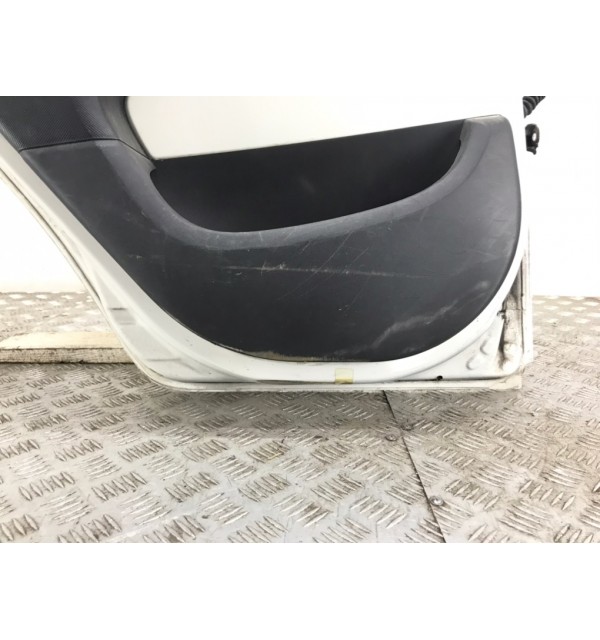 Дверь задняя левая бу для Toyota Aygo  1.0 i,  2012 г.