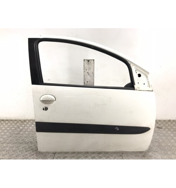 Дверь передняя правая бу для Toyota Aygo  1.0 i,  2012 г.