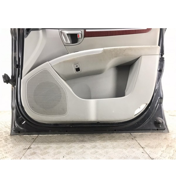 Дверь передняя правая бу для Hyundai Santa Fe  2.2 CRDi,  2008 г.