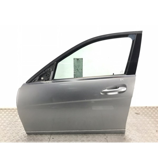 Дверь передняя левая бу для Mercedes C W204 2.2 CDi,  2008 г.