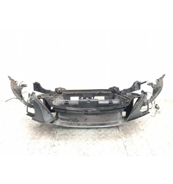 Панель передняя (телевизор) бу для BMW 1 E87/E81/E82/E88 2.0i,  2010 г.