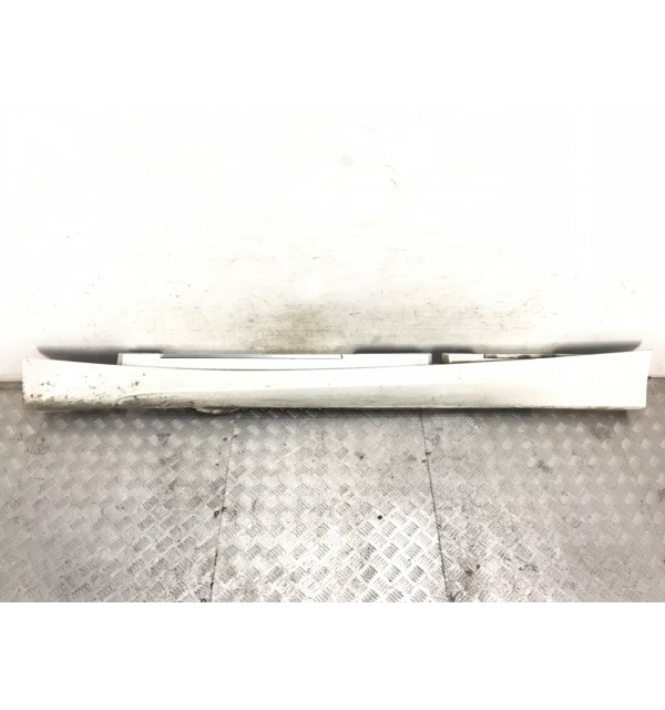 Накладка на порог бу для BMW 1 E87/E81/E82/E88 2.0i,  2010 г.