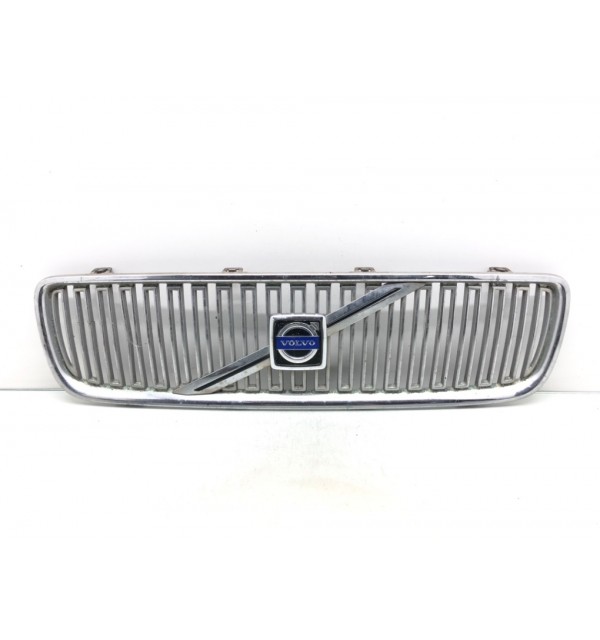 Решетка радиатора бу для Volvo V70  2.4 i,  2005 г.