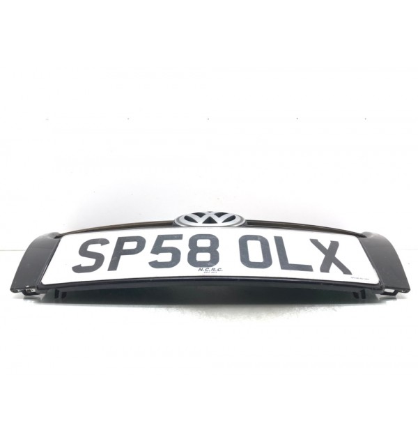 Решетка радиатора бу для Volkswagen Golf 5 2.0 TDi,  2008 г.