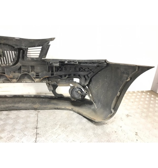 Бампер передний бу для Seat Ibiza  1.4 i,  2006 г.