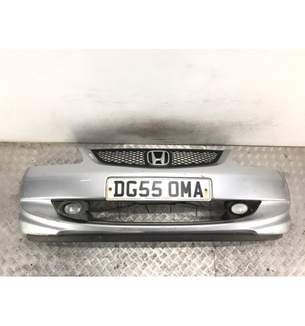 Бампер передний бу для Honda Civic  1.6 i,  2005 г.